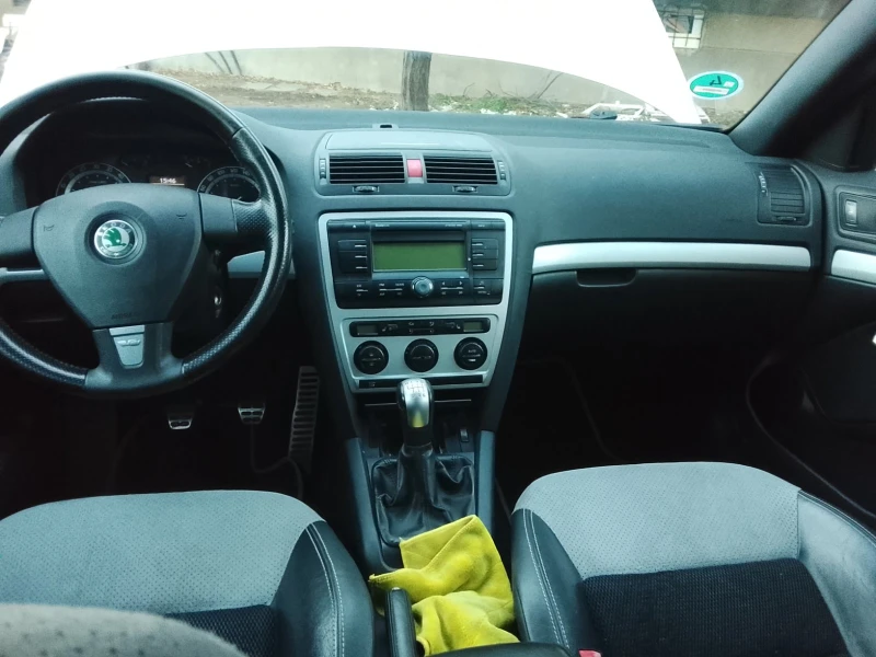 Skoda Octavia VRS, снимка 11 - Автомобили и джипове - 53058211