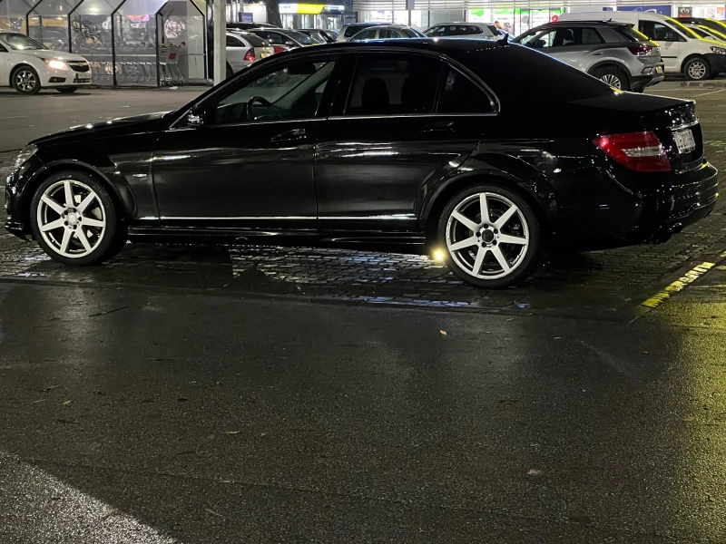 Mercedes-Benz C 220, снимка 8 - Автомобили и джипове - 53178763