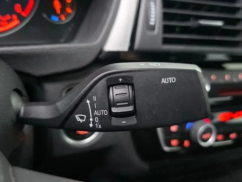 BMW 320, снимка 17 - Автомобили и джипове - 56690109