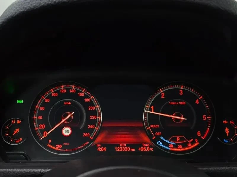 BMW 320, снимка 8 - Автомобили и джипове - 56690109