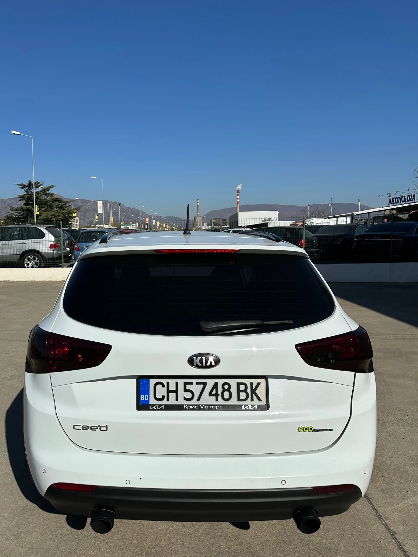 Kia Ceed 1.6 CRDI - УНИКАЛНА - изображение 5