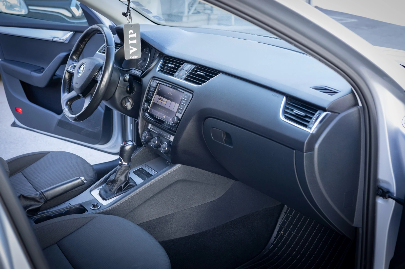 Skoda Octavia 1.8 TSI - изображение 10