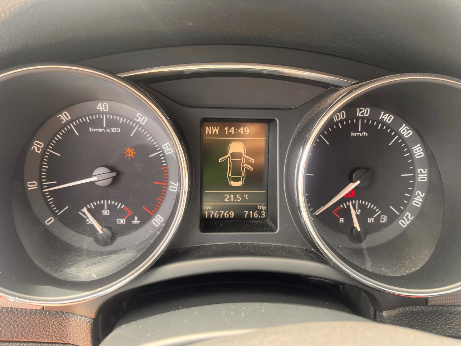Skoda Superb Бартер за джип - изображение 5