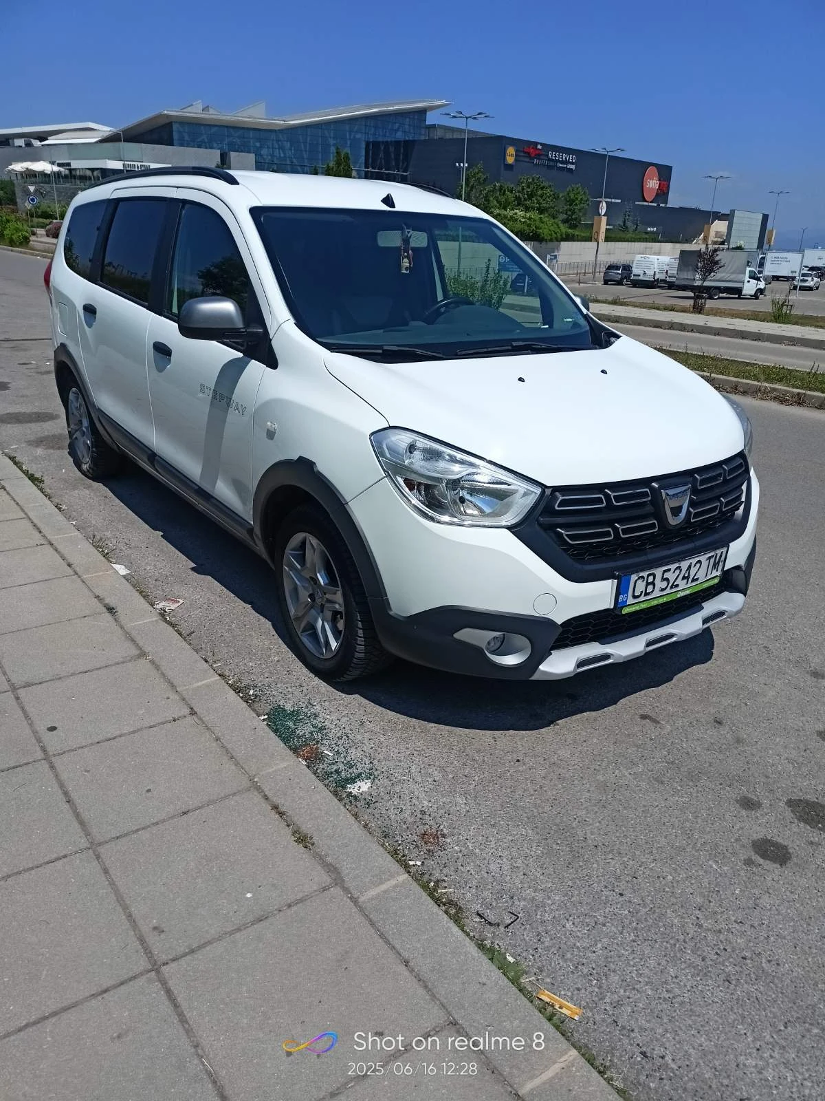 Dacia Lodgy 1900лв за получаване, 1.5 DCi 6+ 1м Stepway  - изображение 2