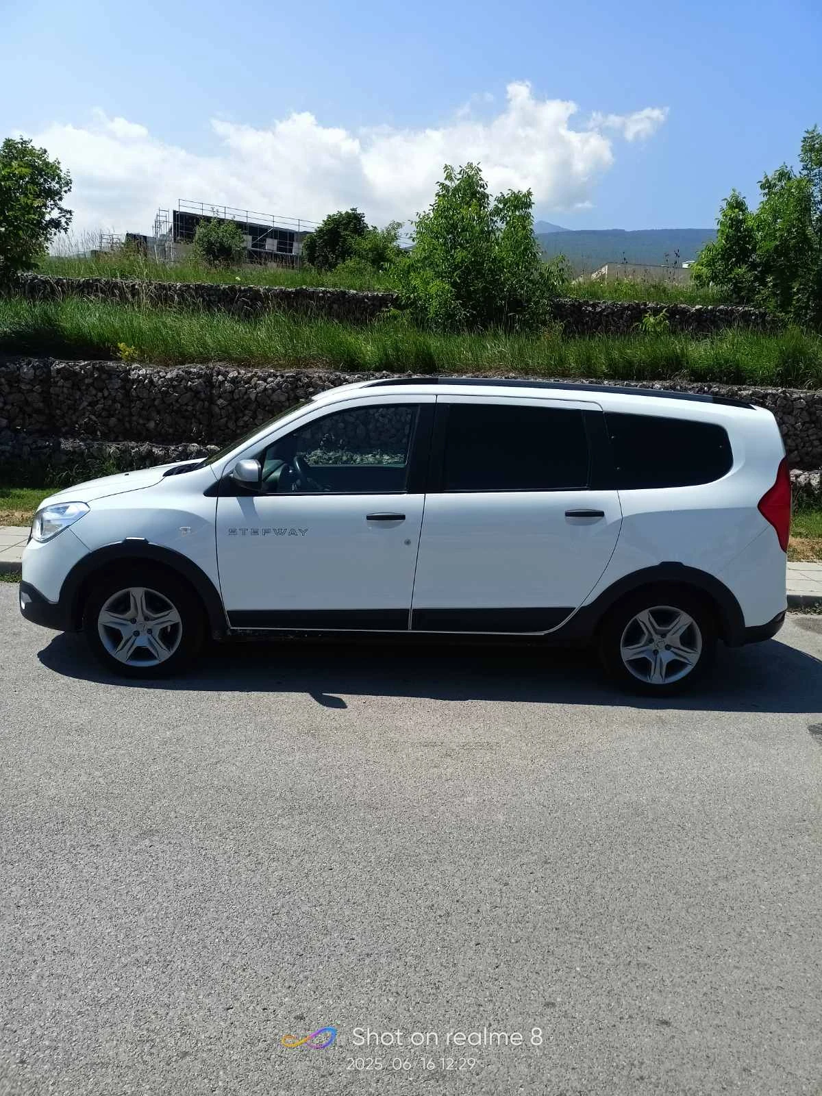 Dacia Lodgy 1900лв за получаване, 1.5 DCi 6+ 1м Stepway  - изображение 5