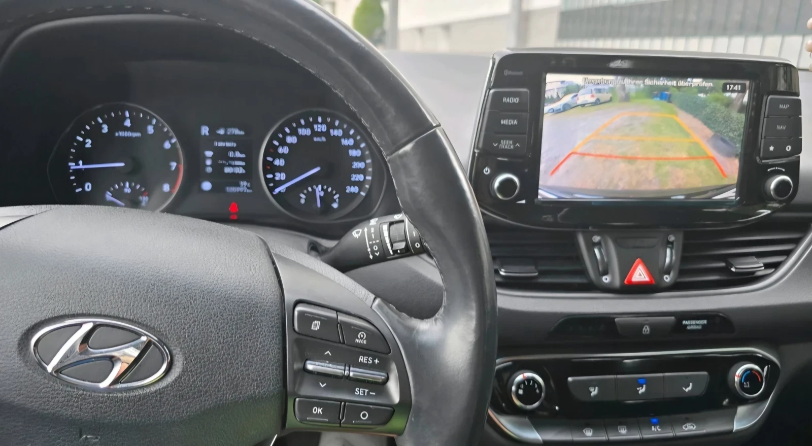 Hyundai I30 1.4 99к.с - изображение 5