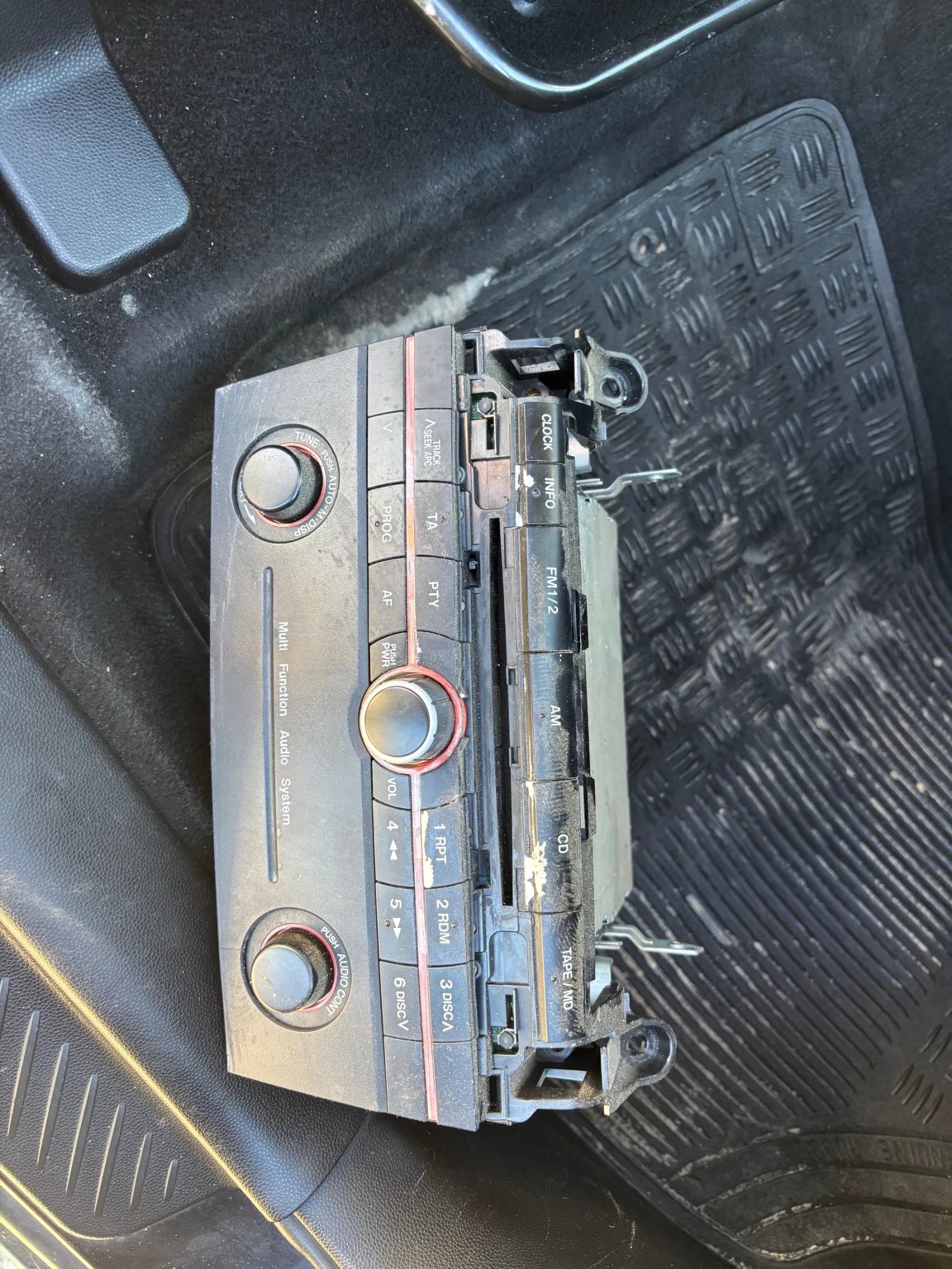 Mazda 3 1.6HDI �� ����� | Mobile.bg � ����������� 12