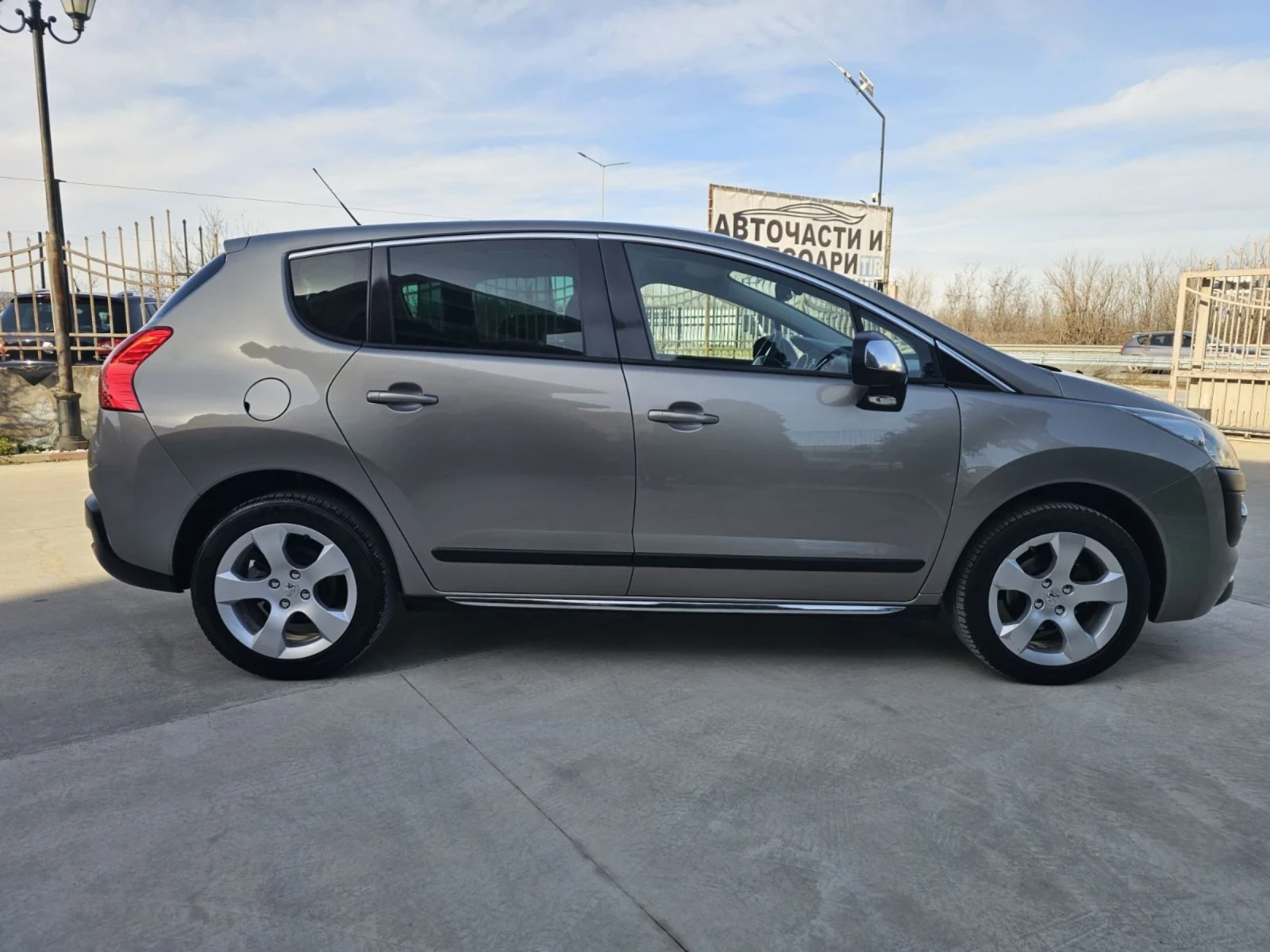 Peugeot 3008 1.6 hdi/ 112к.с./ HEAD UP/ PANORAMA/ NAVI - изображение 7