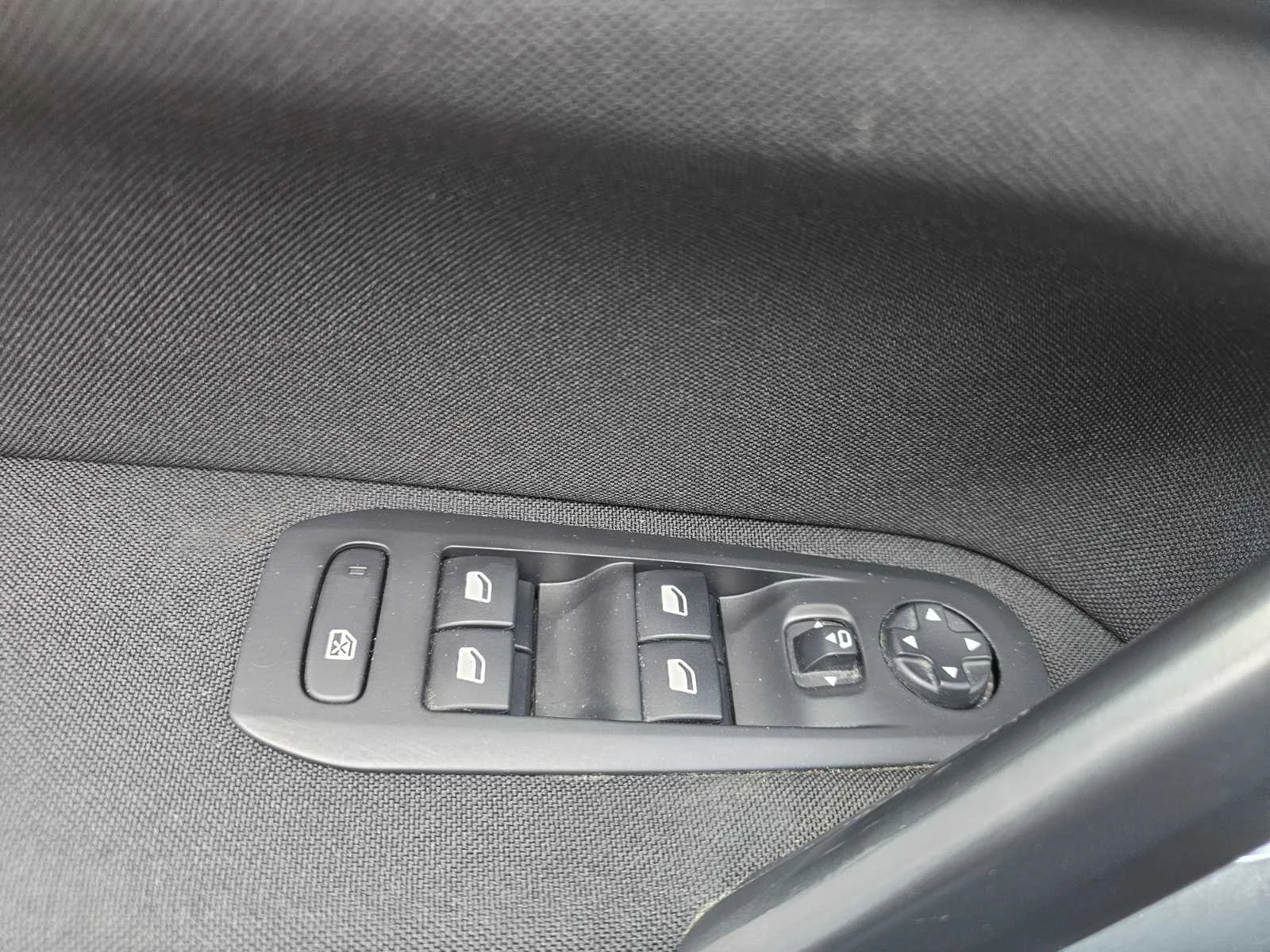 Peugeot 308 1.5 | Mobile.bg � ����������� 15