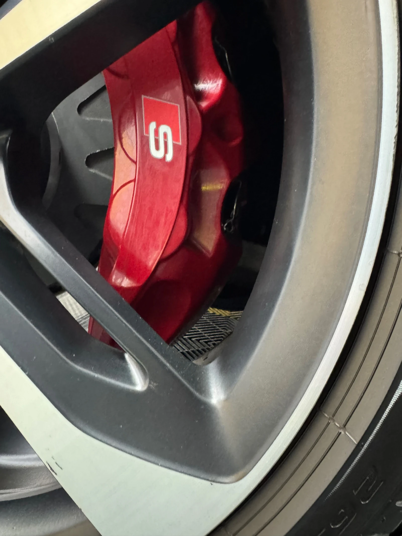 Audi S8 4.0 TFSI V8 (571�.�) // 86 000�� | Mobile.bg � ����������� 17