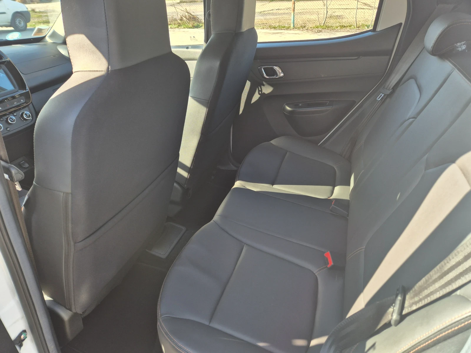 Dacia Spring Ecstrim 65кс, снимка 11 - Автомобили и джипове - 53836529