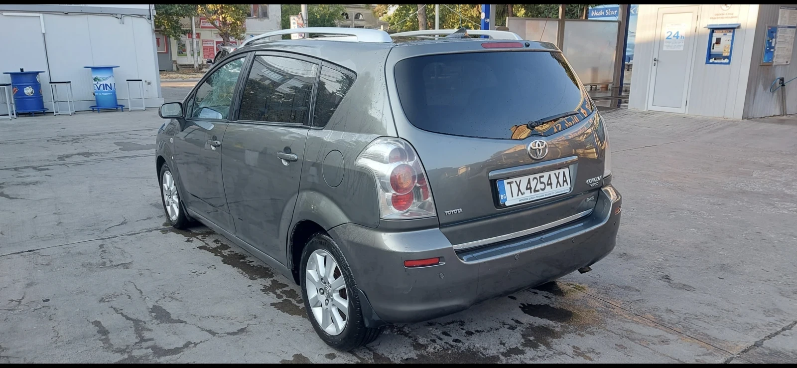 Toyota Corolla verso, снимка 4 - Автомобили и джипове - 53844112