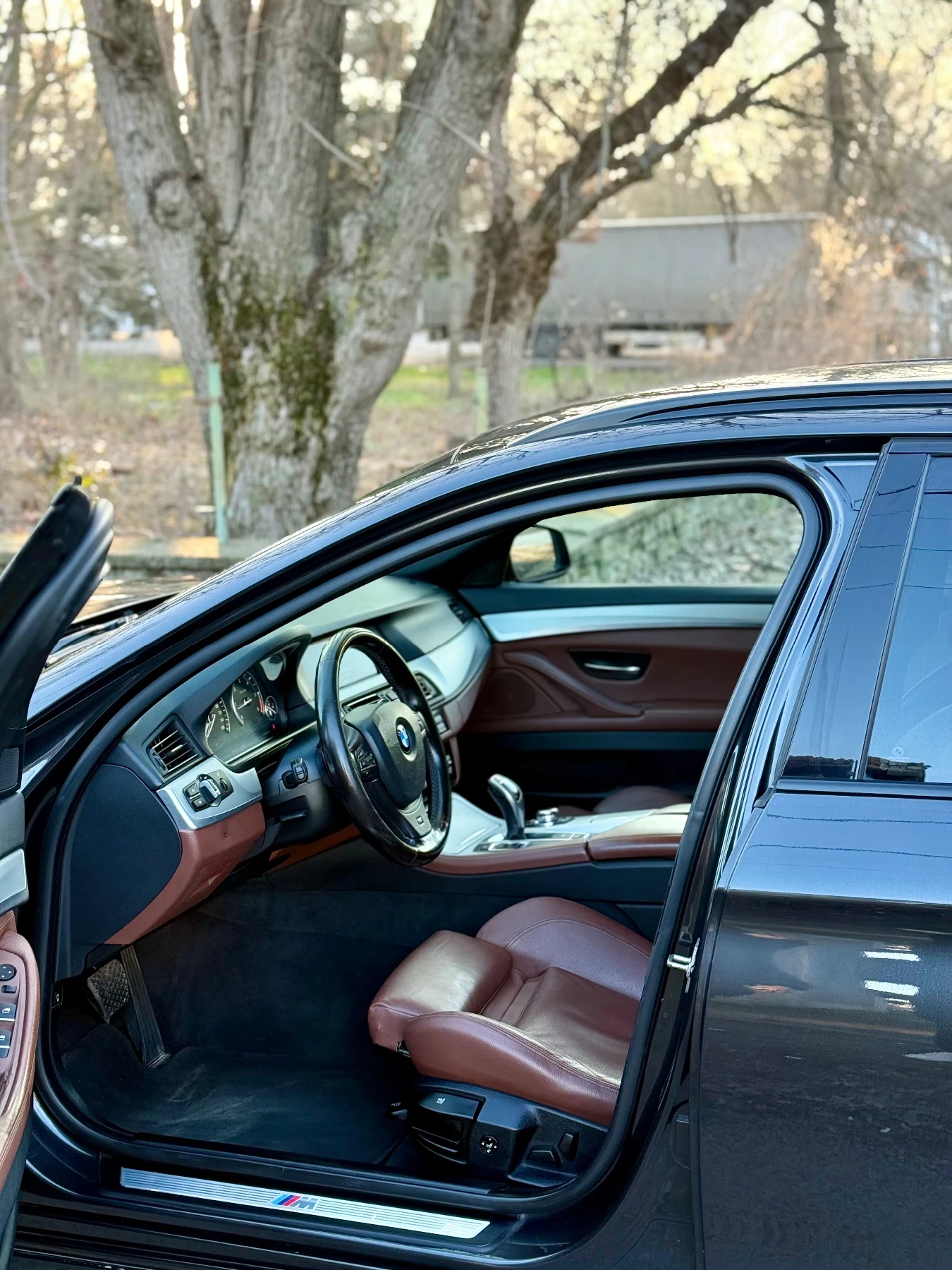 BMW 530 D F11 M-pack * ТОП СЪСТОЯНИЕ* , снимка 7 - Автомобили и джипове - 53855358