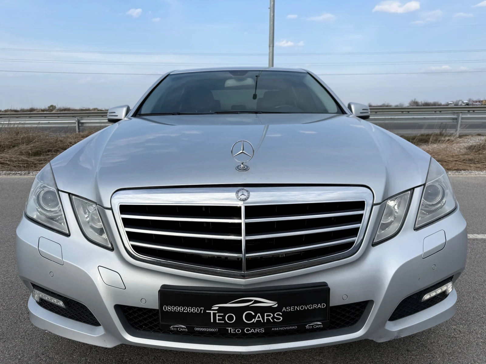 Mercedes-Benz E 250 CDI / LED / AVANTGARDE / KOJA / NAVI / XENON , снимка 2 - Автомобили и джипове - 53878279