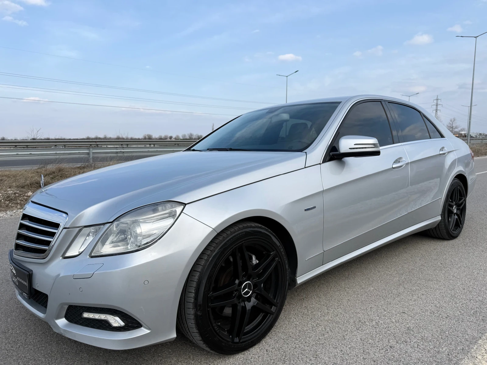 Mercedes-Benz E 250 CDI / LED / AVANTGARDE / KOJA / NAVI / XENON 