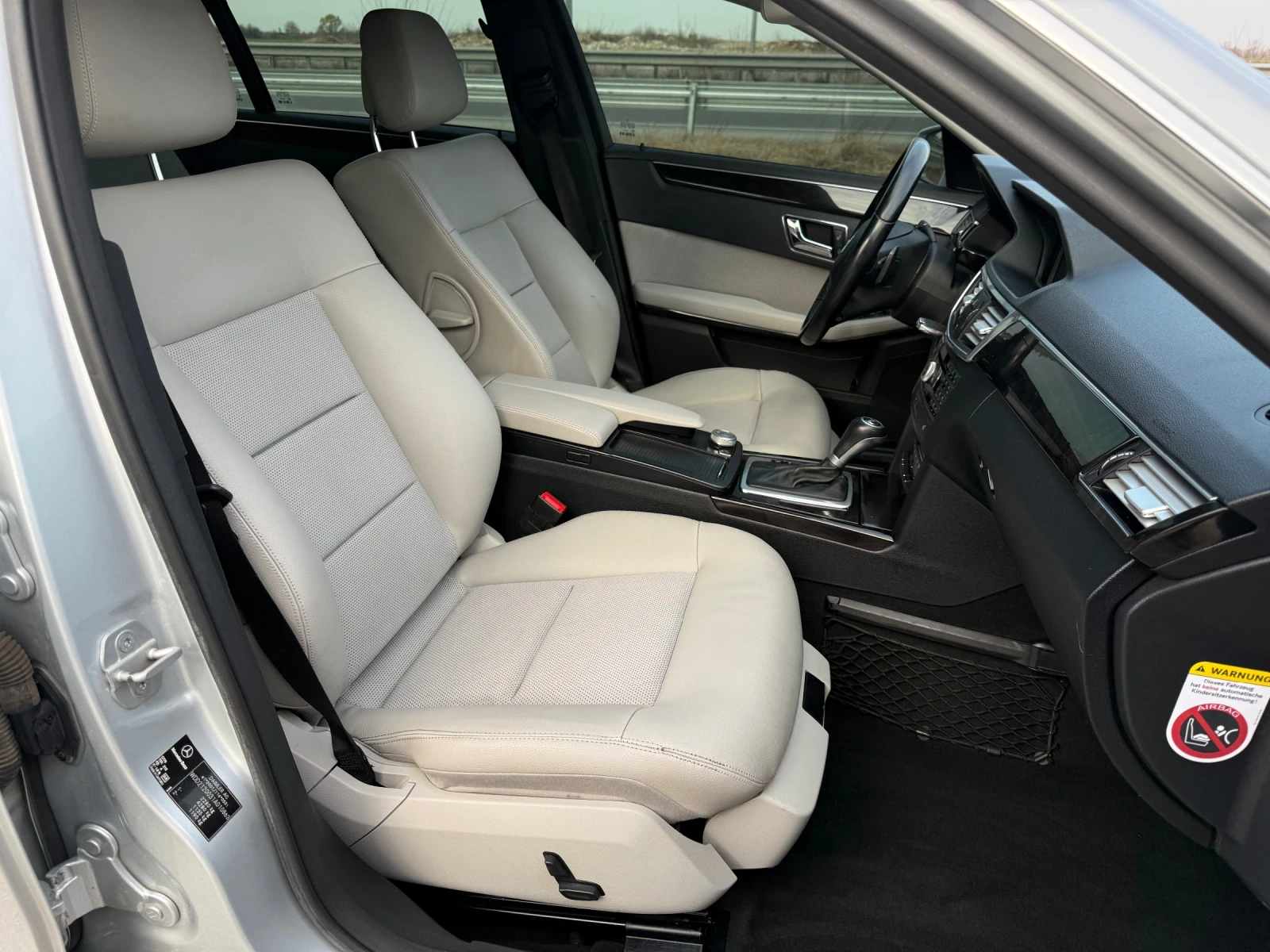 Mercedes-Benz E 250 CDI / LED / AVANTGARDE / KOJA / NAVI / XENON , снимка 11 - Автомобили и джипове - 53878279