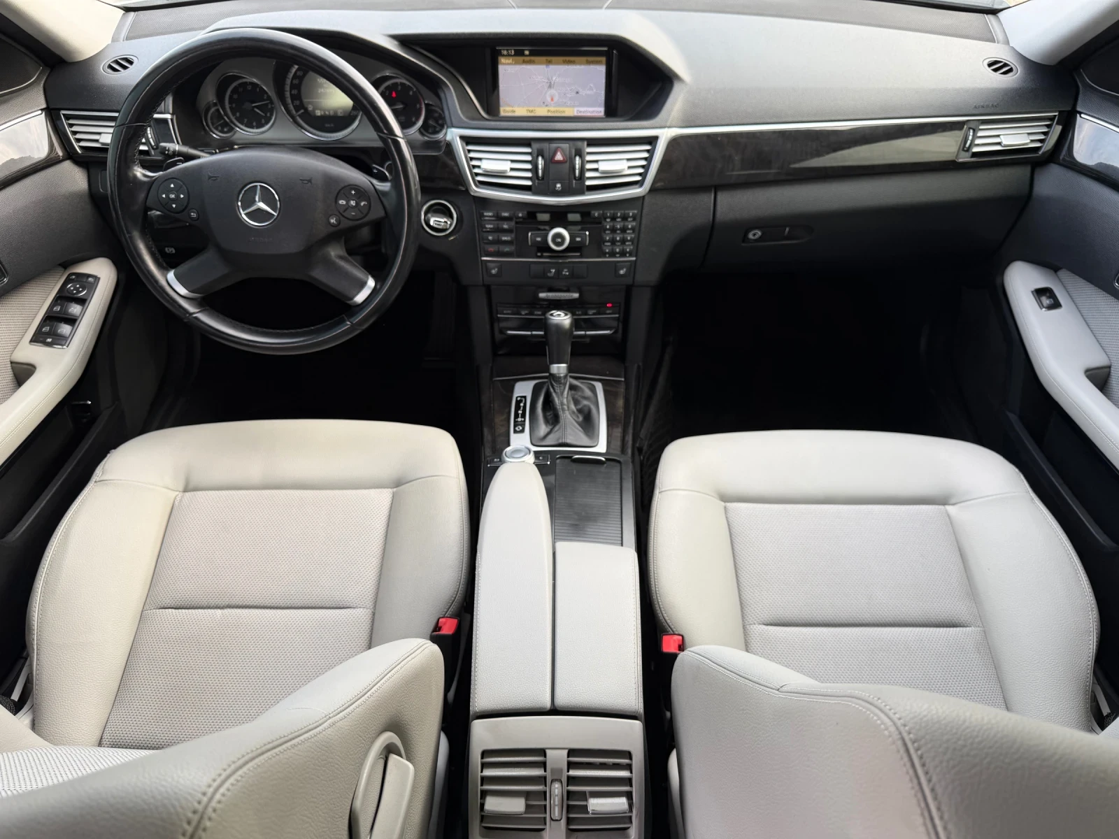 Mercedes-Benz E 250 CDI / LED / AVANTGARDE / KOJA / NAVI / XENON , снимка 8 - Автомобили и джипове - 53878279