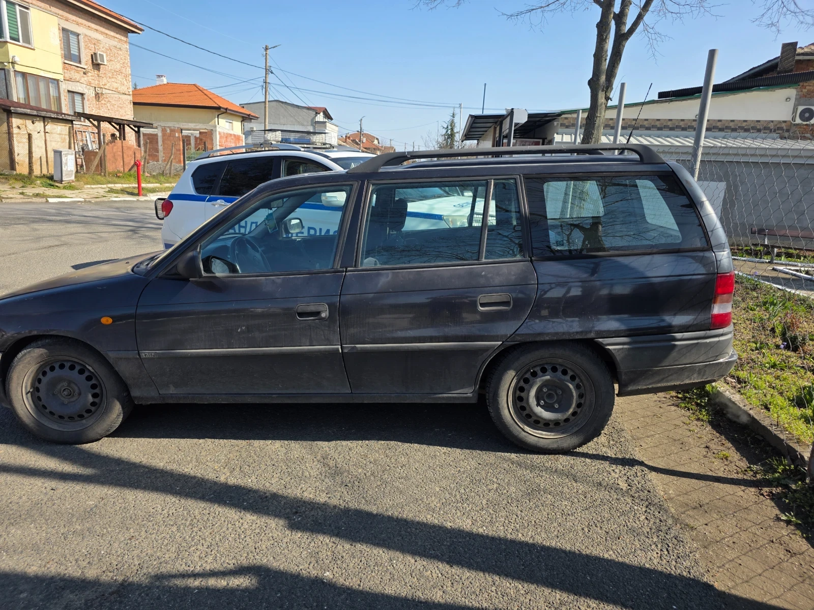 Opel Astra, снимка 2 - Автомобили и джипове - 53985258