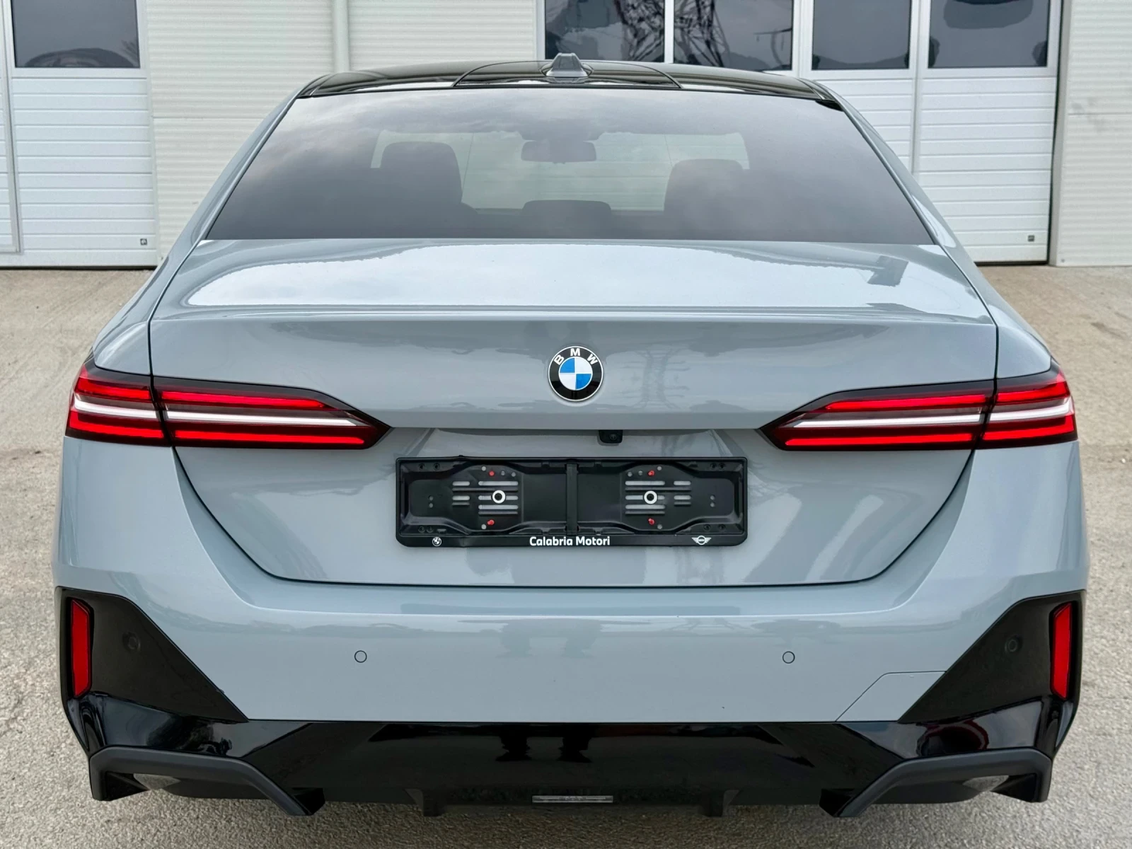 BMW 520 M* xDrive* Панорама* 20-ки, снимка 5 - Автомобили и джипове - 54259614