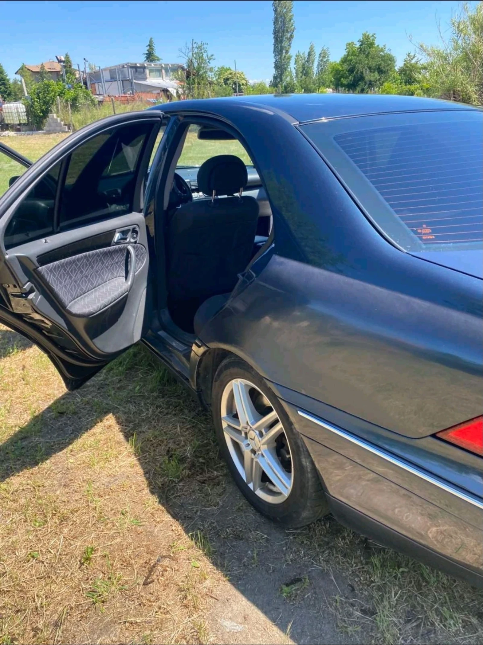 Mercedes-Benz C 180, снимка 6 - Автомобили и джипове - 54611325