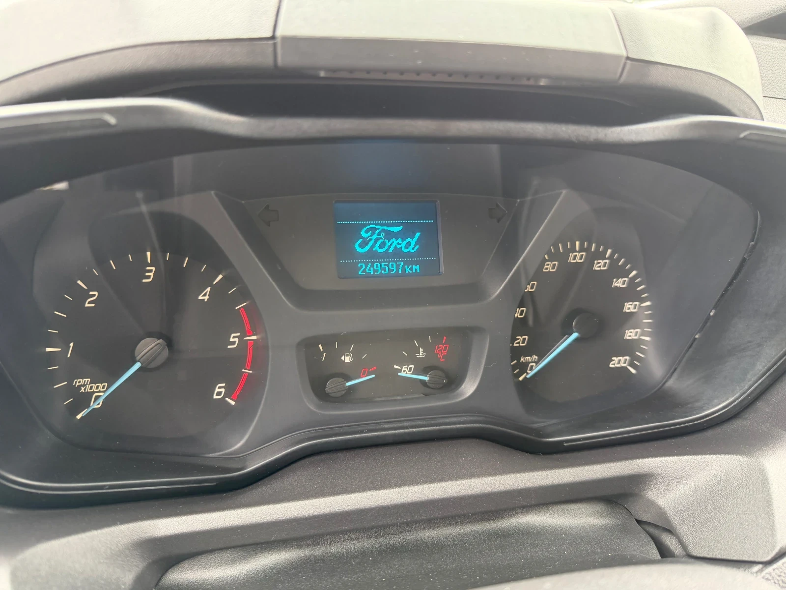 Ford Transit Custom FORD TRANSIT CUSTOM 2.2 tdci, снимка 10 - Автомобили и джипове - 54795636