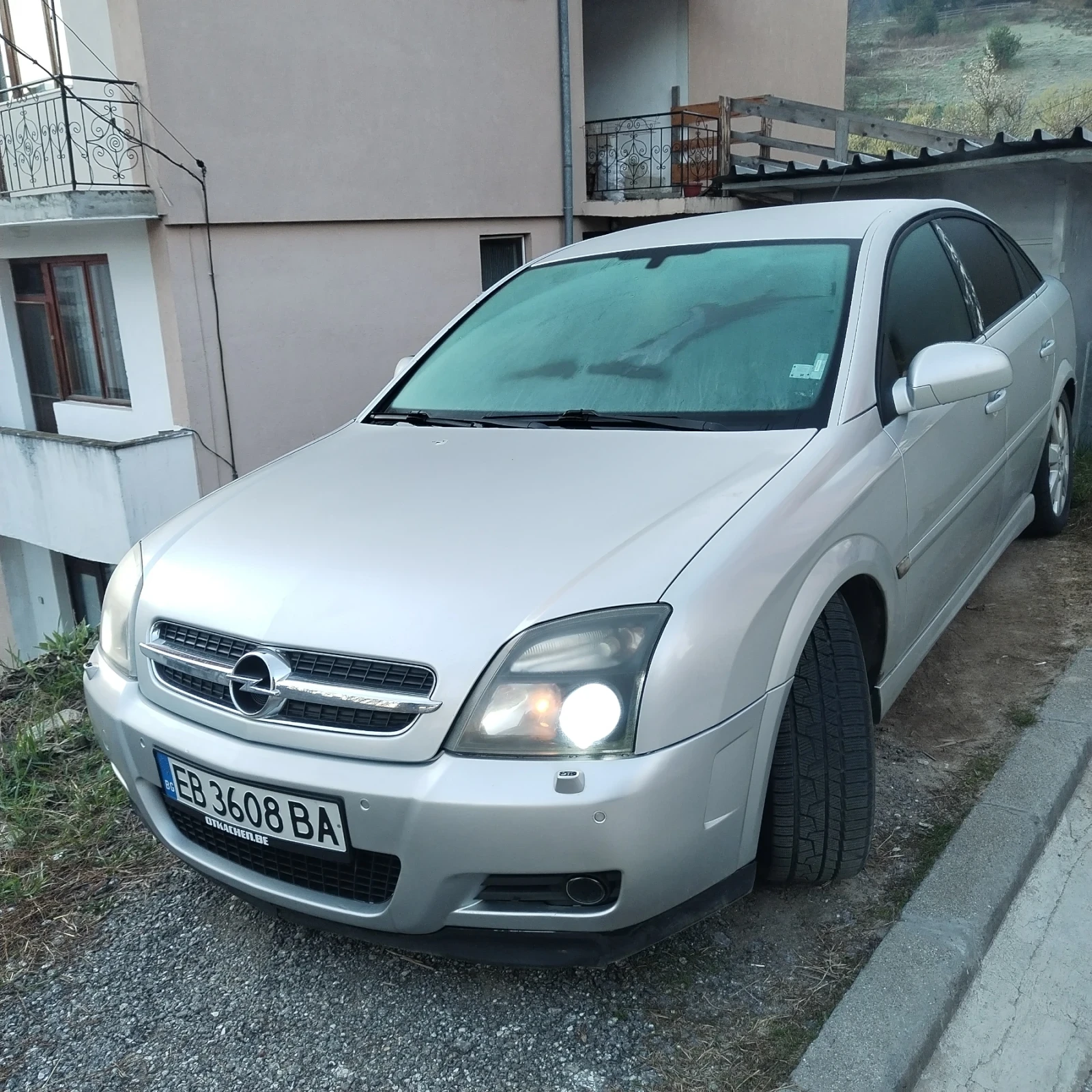 Opel Vectra 2.2 147кс