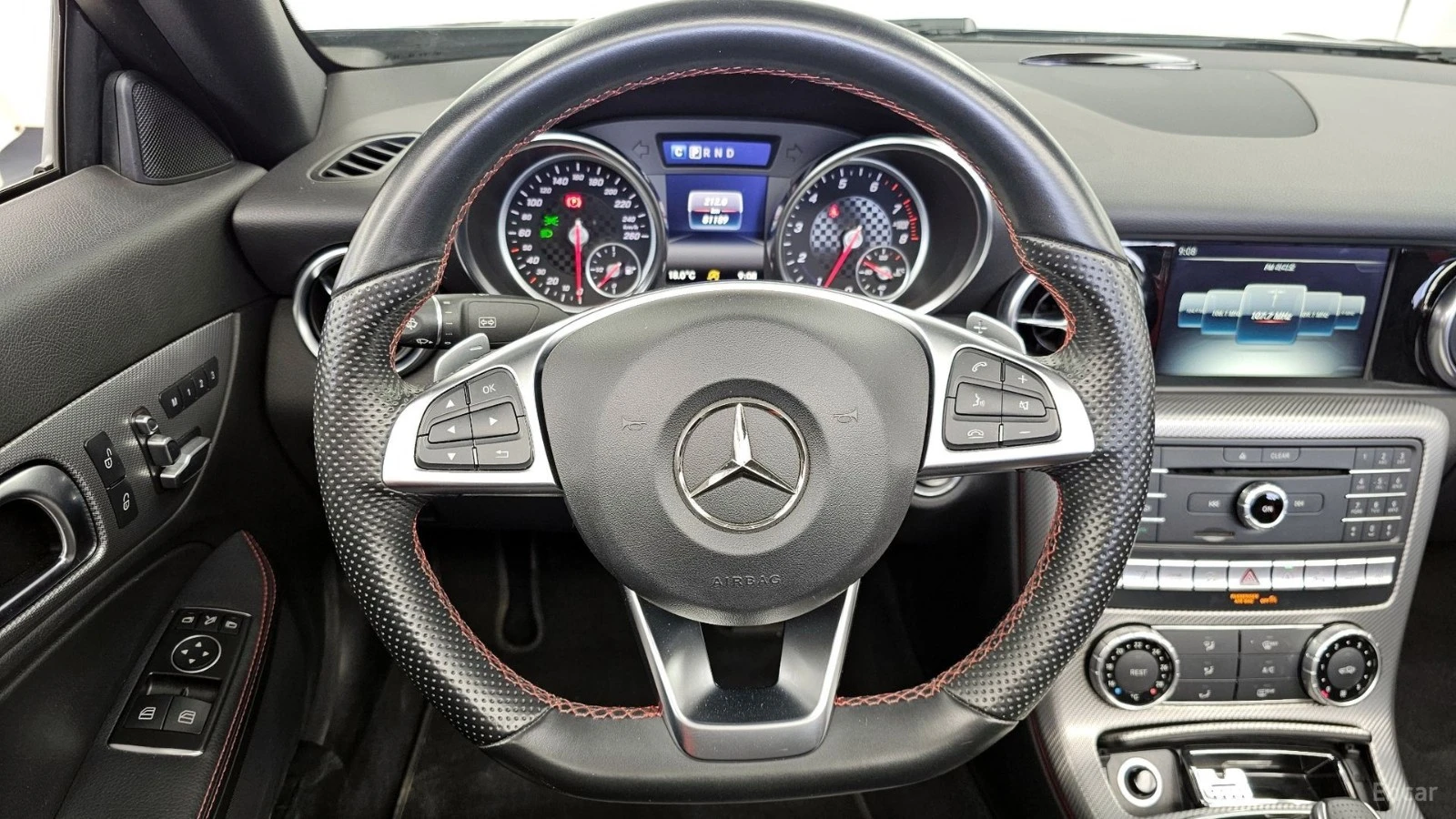 Mercedes-Benz SLC 200* КОЖА* ПОДГРЕВ* КАМЕРА, снимка 10 - Автомобили и джипове - 55594784