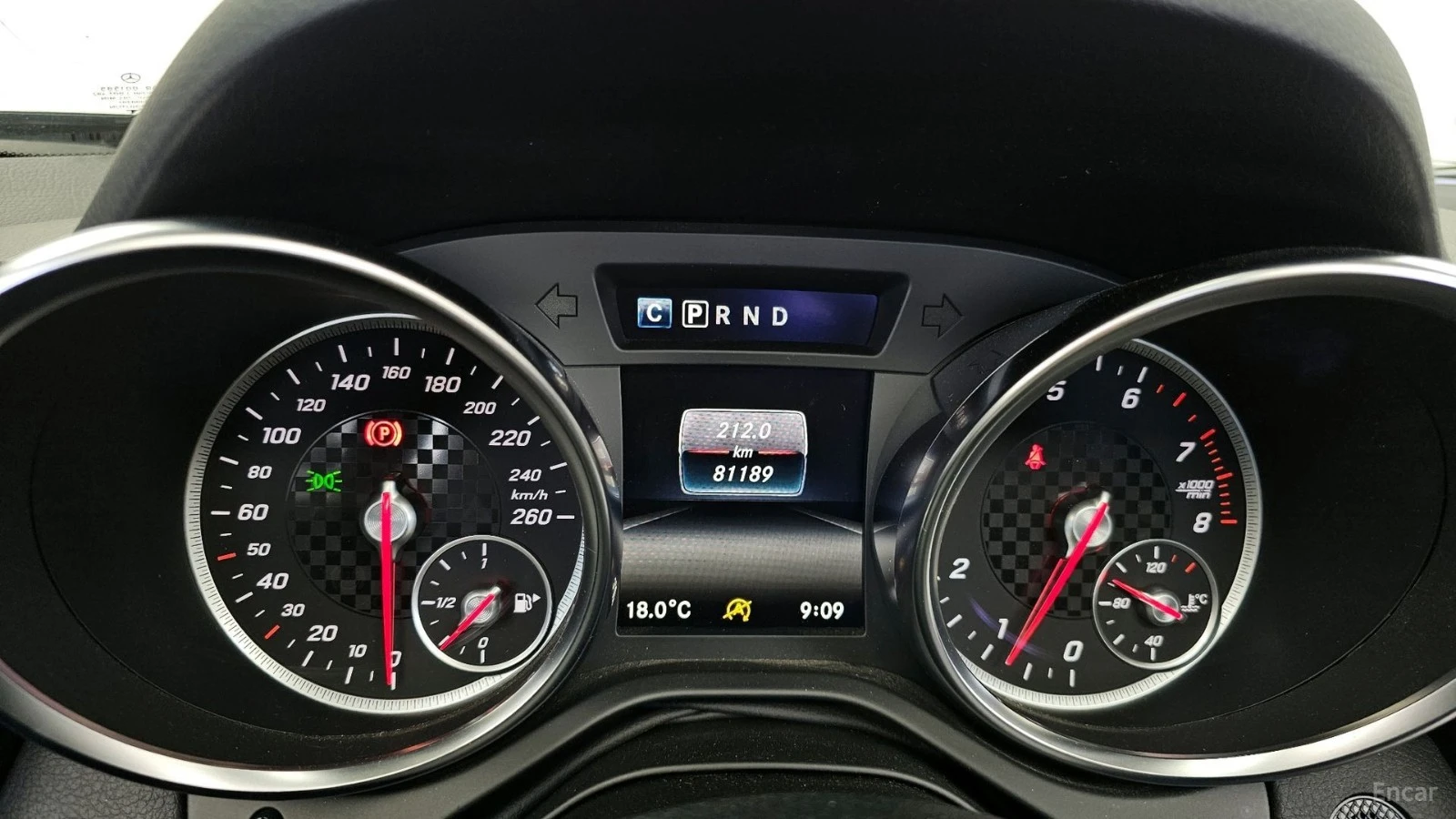 Mercedes-Benz SLC 200* КОЖА* ПОДГРЕВ* КАМЕРА, снимка 6 - Автомобили и джипове - 55594784