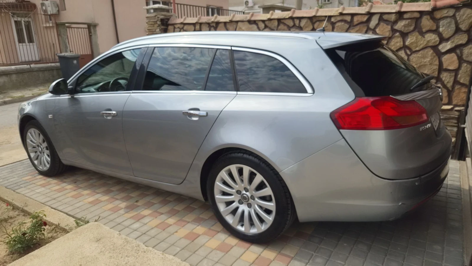 Opel Insignia 2.0 CDTI 130кс., снимка 4 - Автомобили и джипове - 55968795