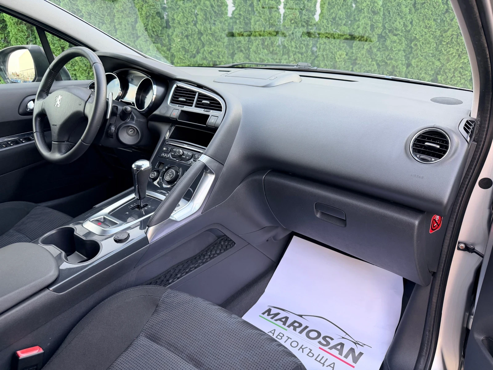 Peugeot 3008  1.6 HDi | АВТОМАТ | ИТАЛИЯ | 180 000 Хил.км, снимка 11 - Автомобили и джипове - 56168599
