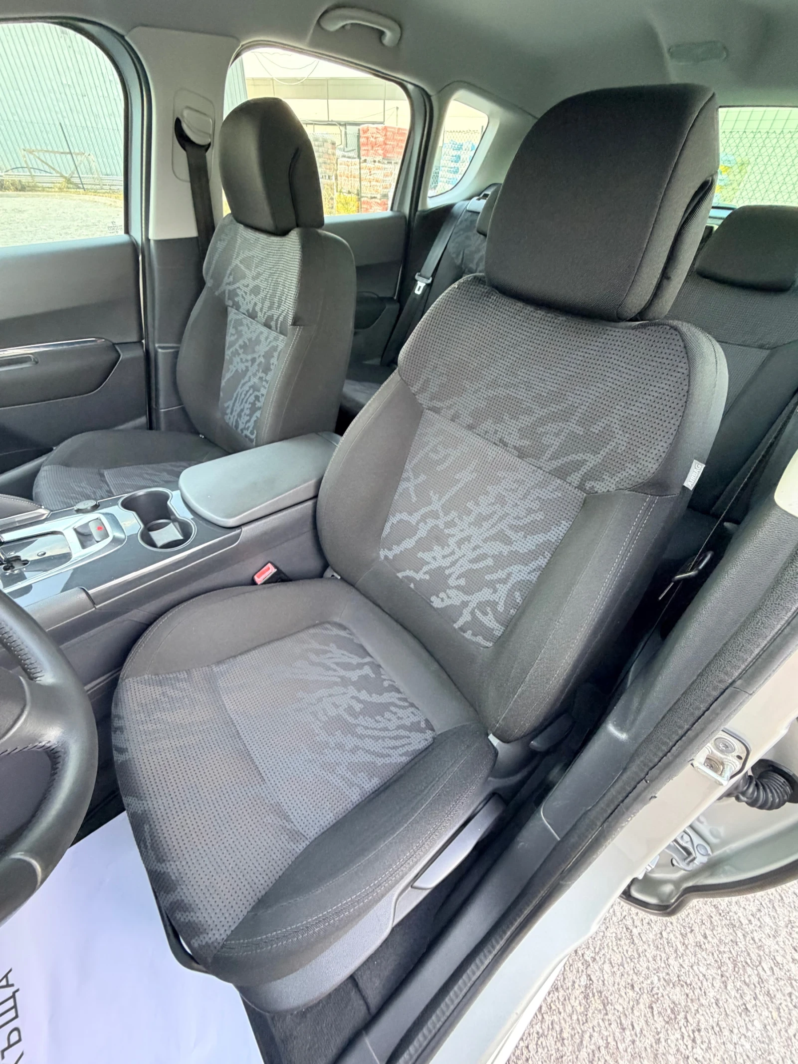 Peugeot 3008  1.6 HDi | АВТОМАТ | ИТАЛИЯ | 180 000 Хил.км, снимка 12 - Автомобили и джипове - 56168599
