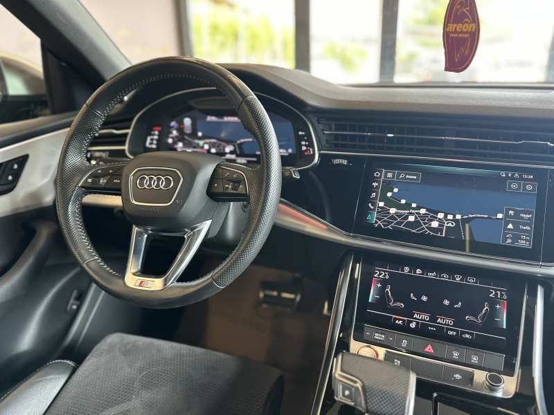 Audi SQ8 4.0TDI* PANO* , снимка 12 - Автомобили и джипове - 47008311