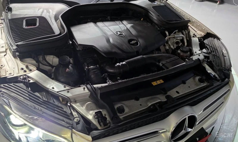 Mercedes-Benz GLC 220, снимка 6 - Автомобили и джипове - 52962248