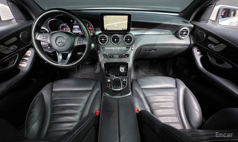 Mercedes-Benz GLC 220, снимка 7 - Автомобили и джипове - 52962248
