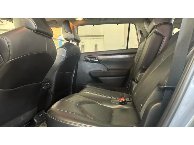 Toyota Highlander Luxury, снимка 11 - Автомобили и джипове - 53122902