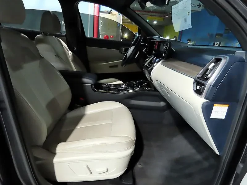 Kia Sorento 1.6 4Wd Prestige Choice - САМО 30% АВАНС!, снимка 8 - Автомобили и джипове - 55474577