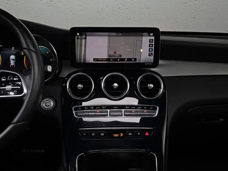 Mercedes-Benz GLC 220 d 4MATIC Coupe AMG/ ����/ DIST/ HEAD UP/ �������  | Mobile.bg � ����������� 14