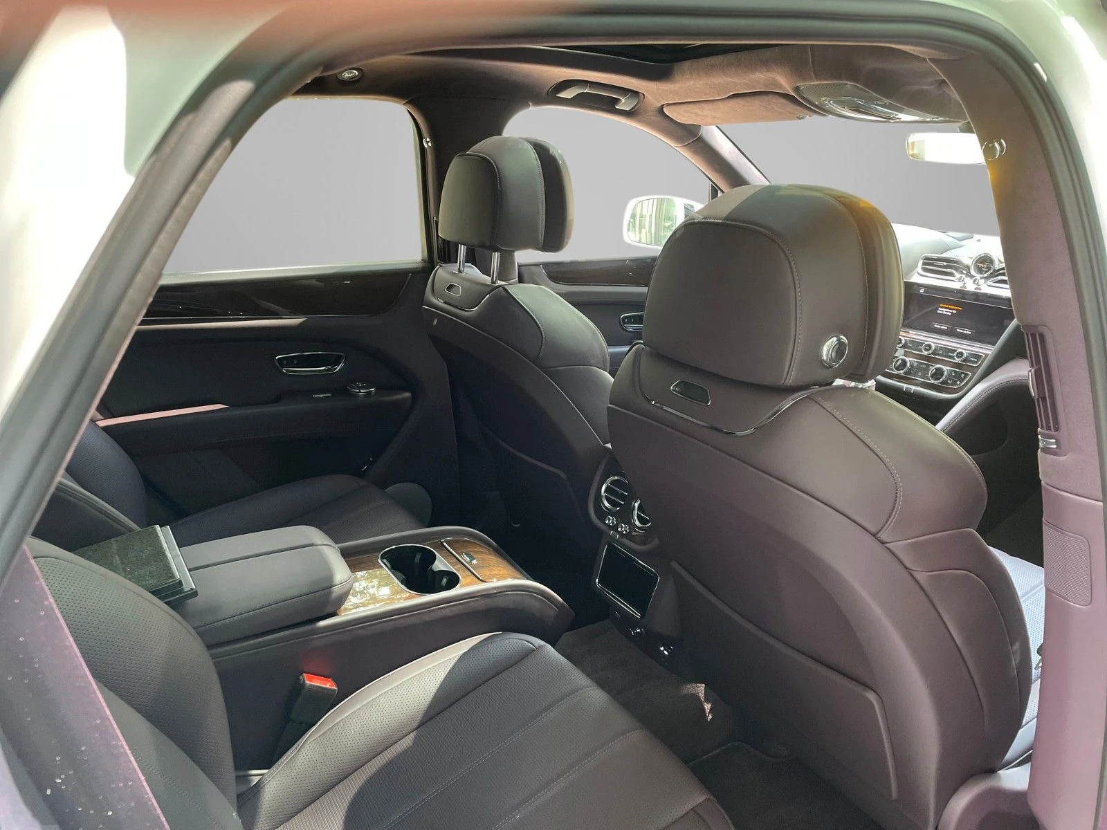 Bentley Bentayga V8/ TOURING/ 4-SEATS/ PANO/ DYNAMIC RIDE/  | Mobile.bg   16