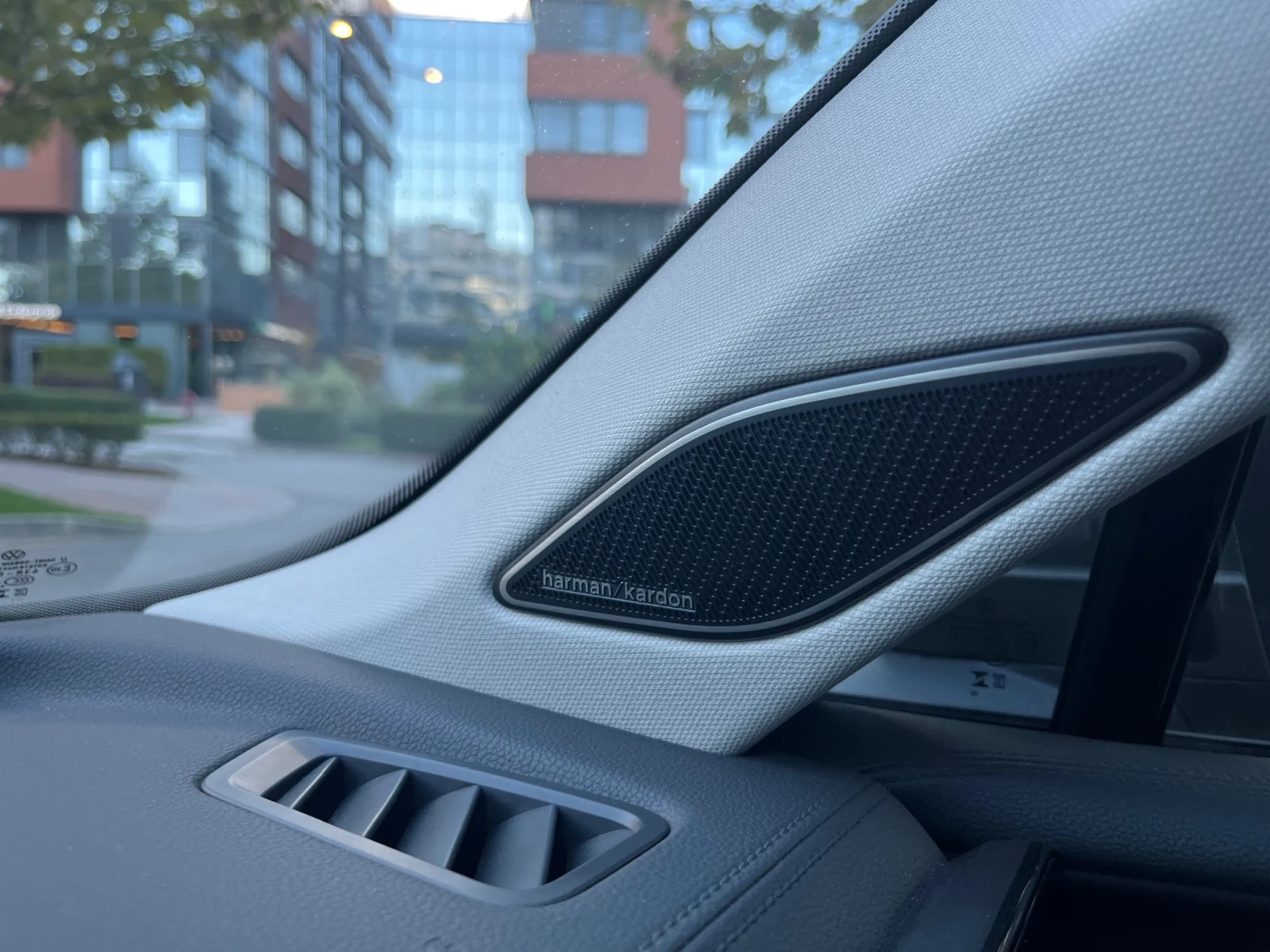 VW Tiguan Elegance 2.0 TDI DSG 4Motion 193hp - изображение 7