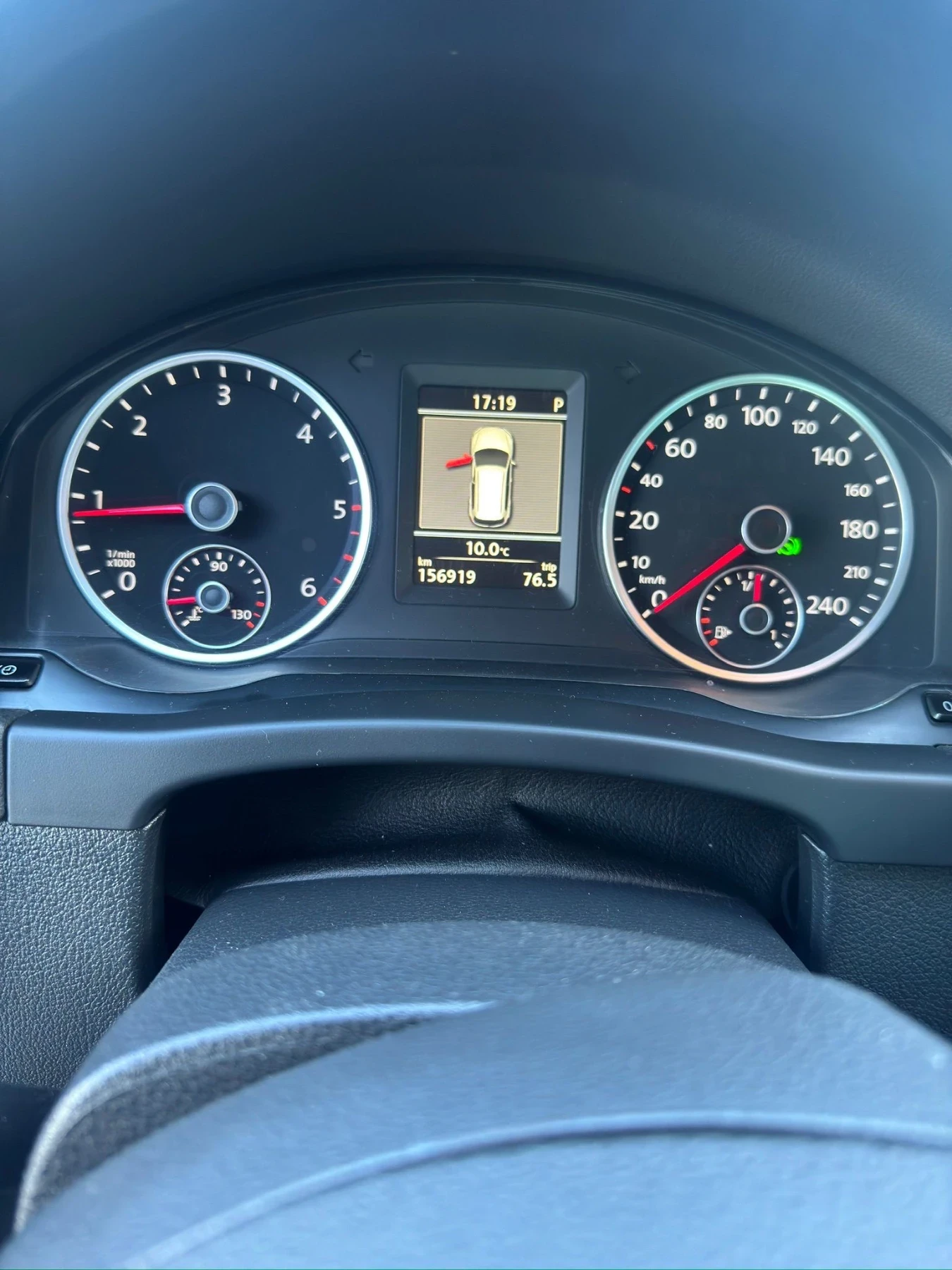 VW Tiguan 2.0TDI 4motion, снимка 6 - Автомобили и джипове - 53803369