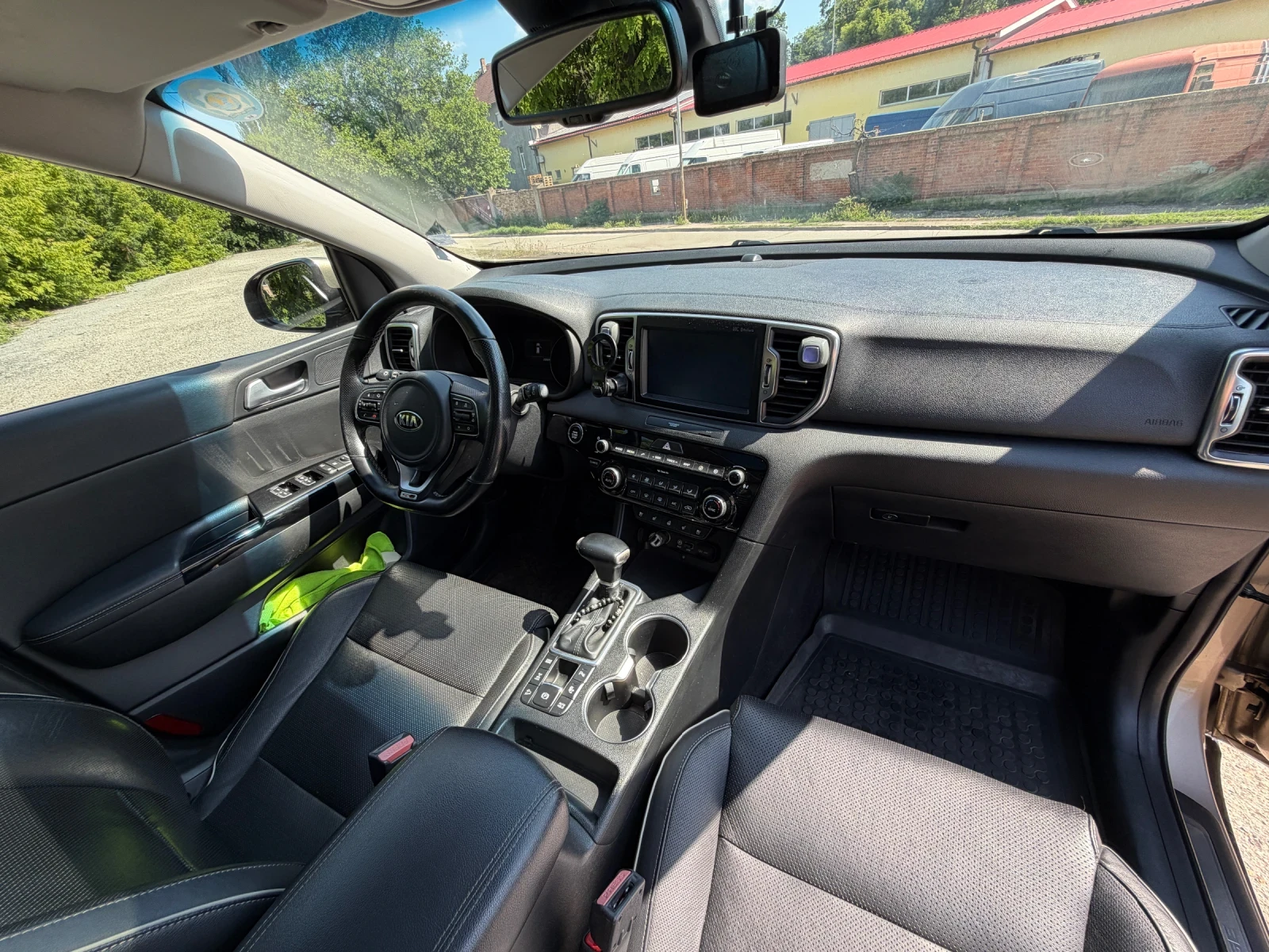 Kia Sportage, снимка 6 - Автомобили и джипове - 54658691