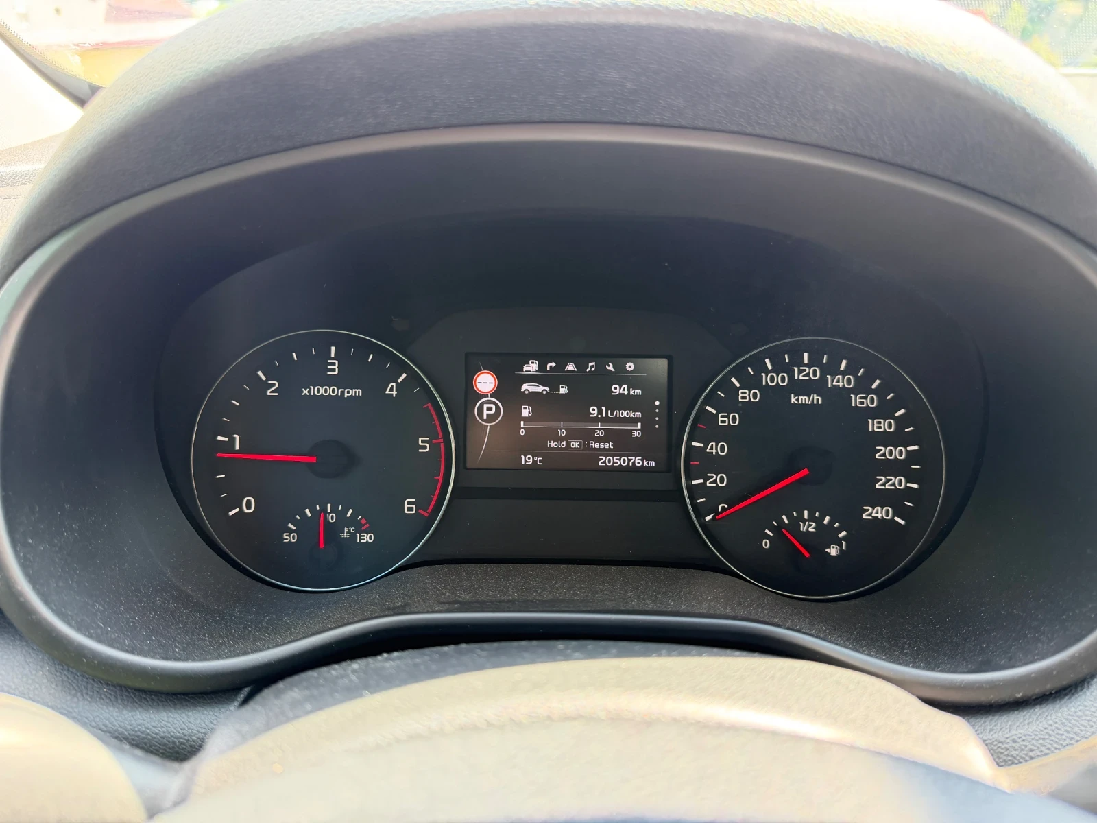Kia Sportage, снимка 15 - Автомобили и джипове - 54658691