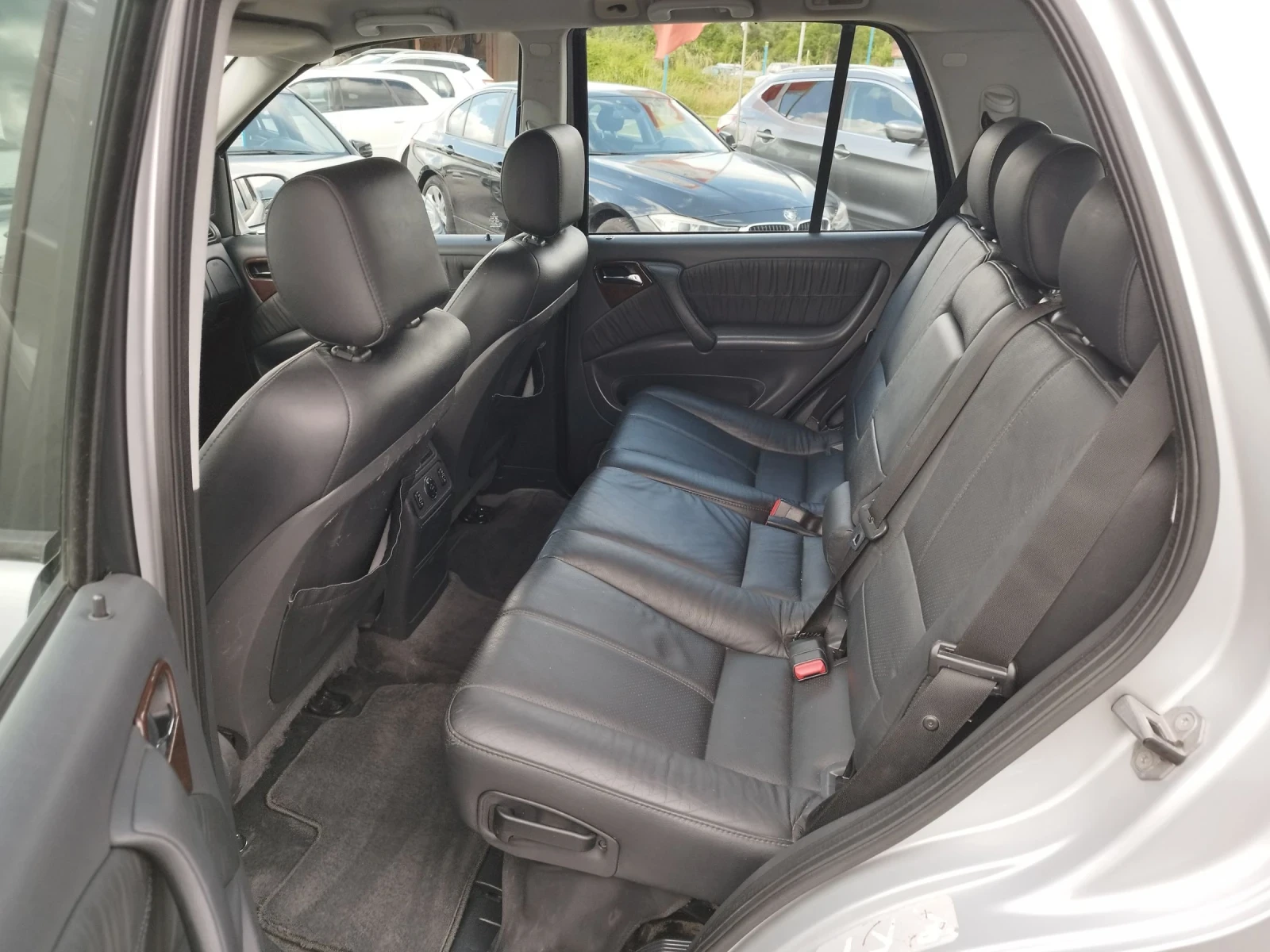 Mercedes-Benz ML 270 CDI 163кс АВТОМАТ, снимка 10 - Автомобили и джипове - 54773209