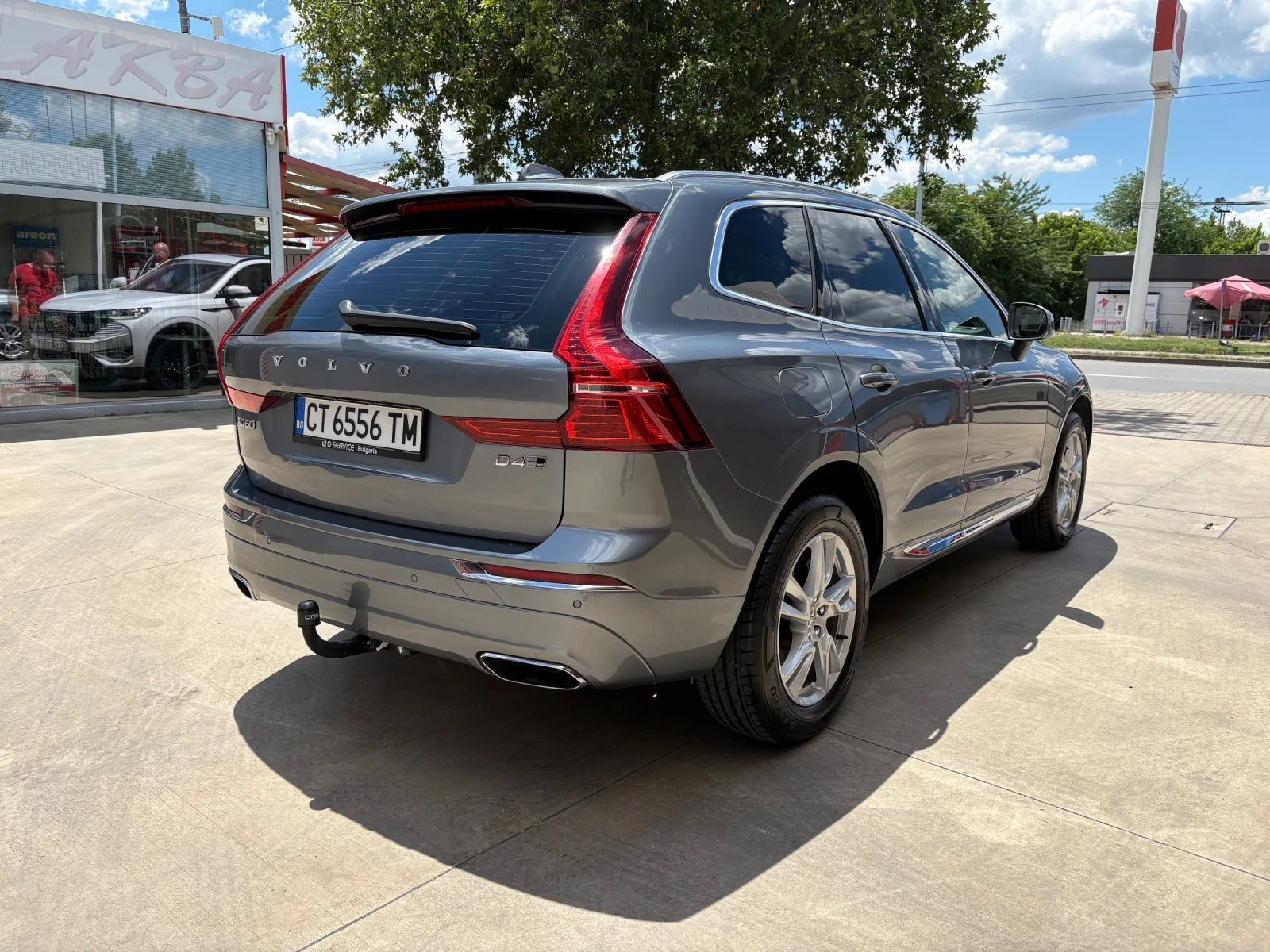 Volvo XC60 2.0 D4 AWD Inscription , снимка 2 - Автомобили и джипове - 54979163