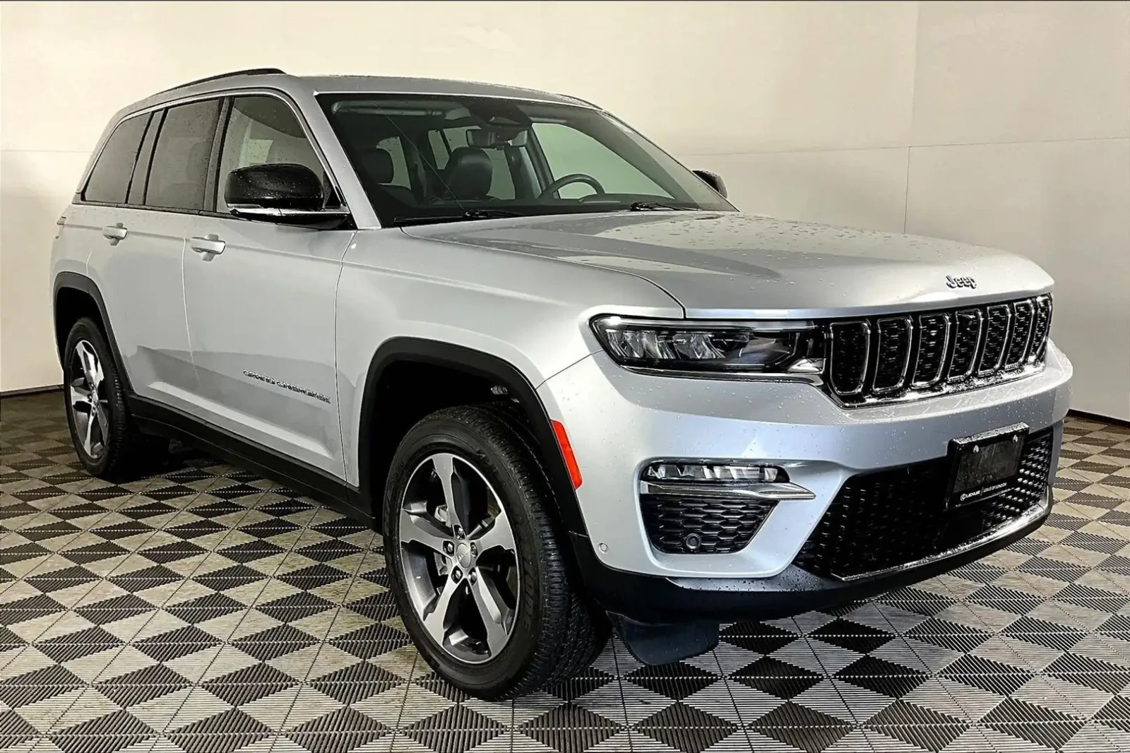 Jeep Grand Wagoneer Grand Cherokee 4xe, снимка 11 - Автомобили и джипове - 55047399