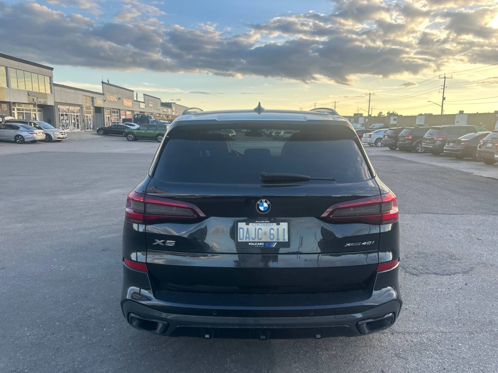 BMW X5 xDrive40i M-Pack Laser , AIR  CARFAX, снимка 4 - Автомобили и джипове - 56085456