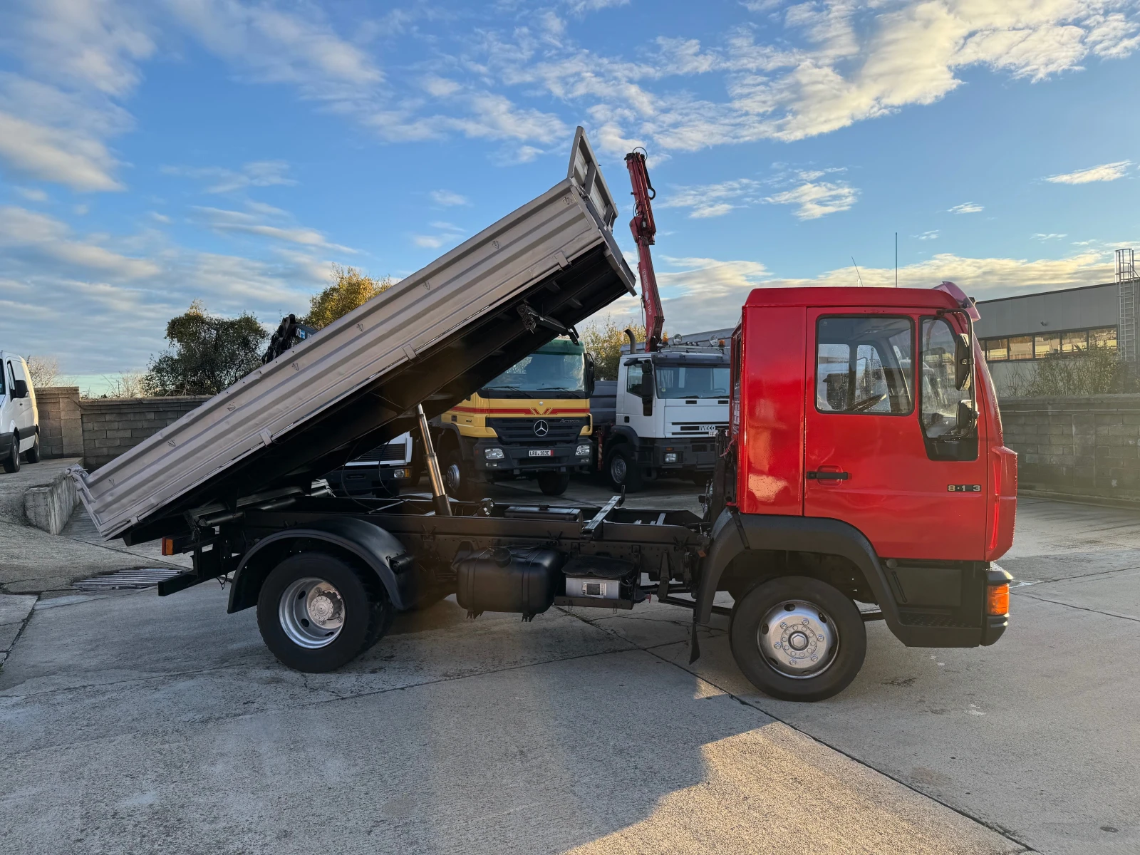 Man 8.163 тристранен самосвал 3.90м кош - изображение 6