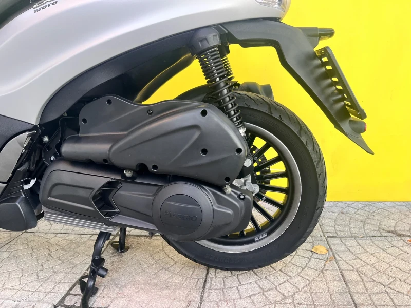 Piaggio Beverly S ABS, снимка 13 - Мотоциклети и мототехника - 52232179