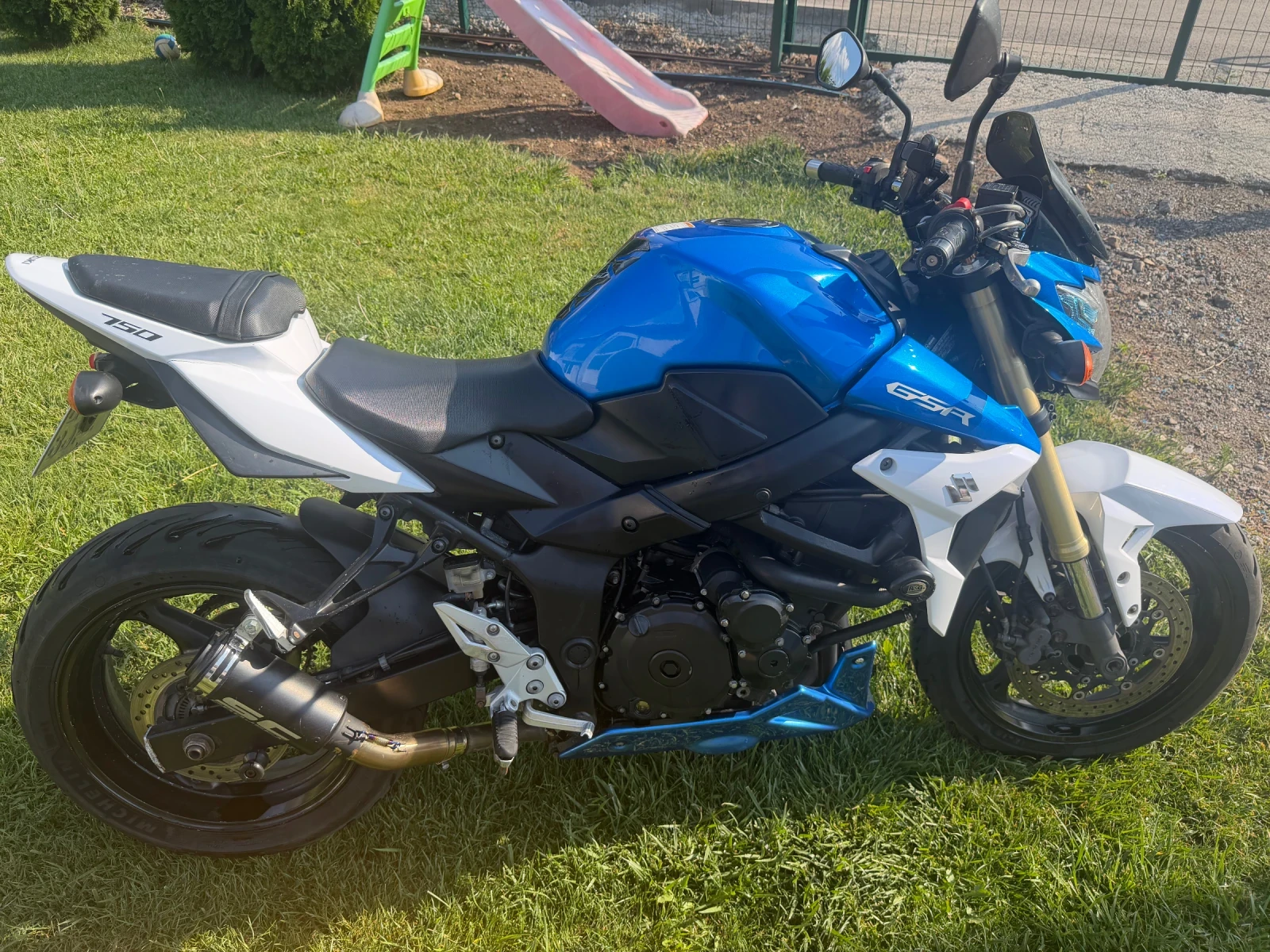 Suzuki Gsr