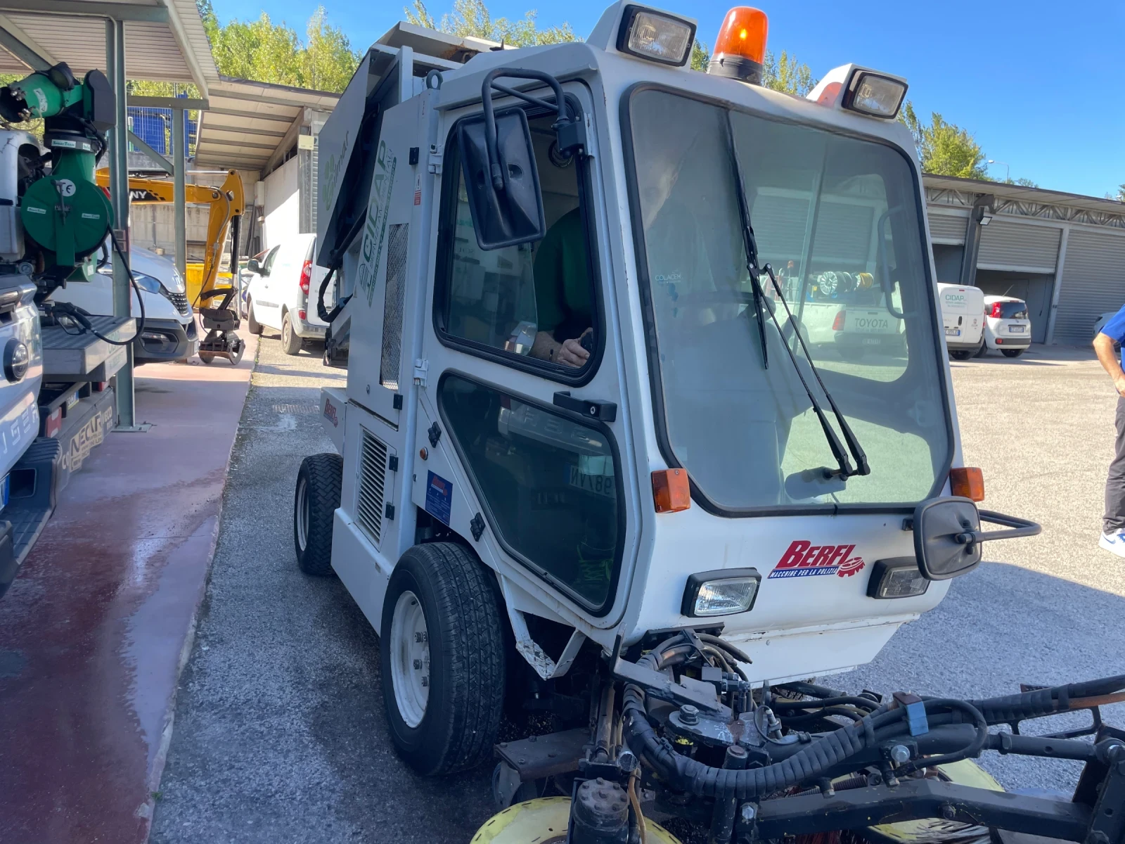 ����� �������������� ������ RCM R140 SITY MET���� ������.        MADE IN ITALY | Mobile.bg � ����������� 1